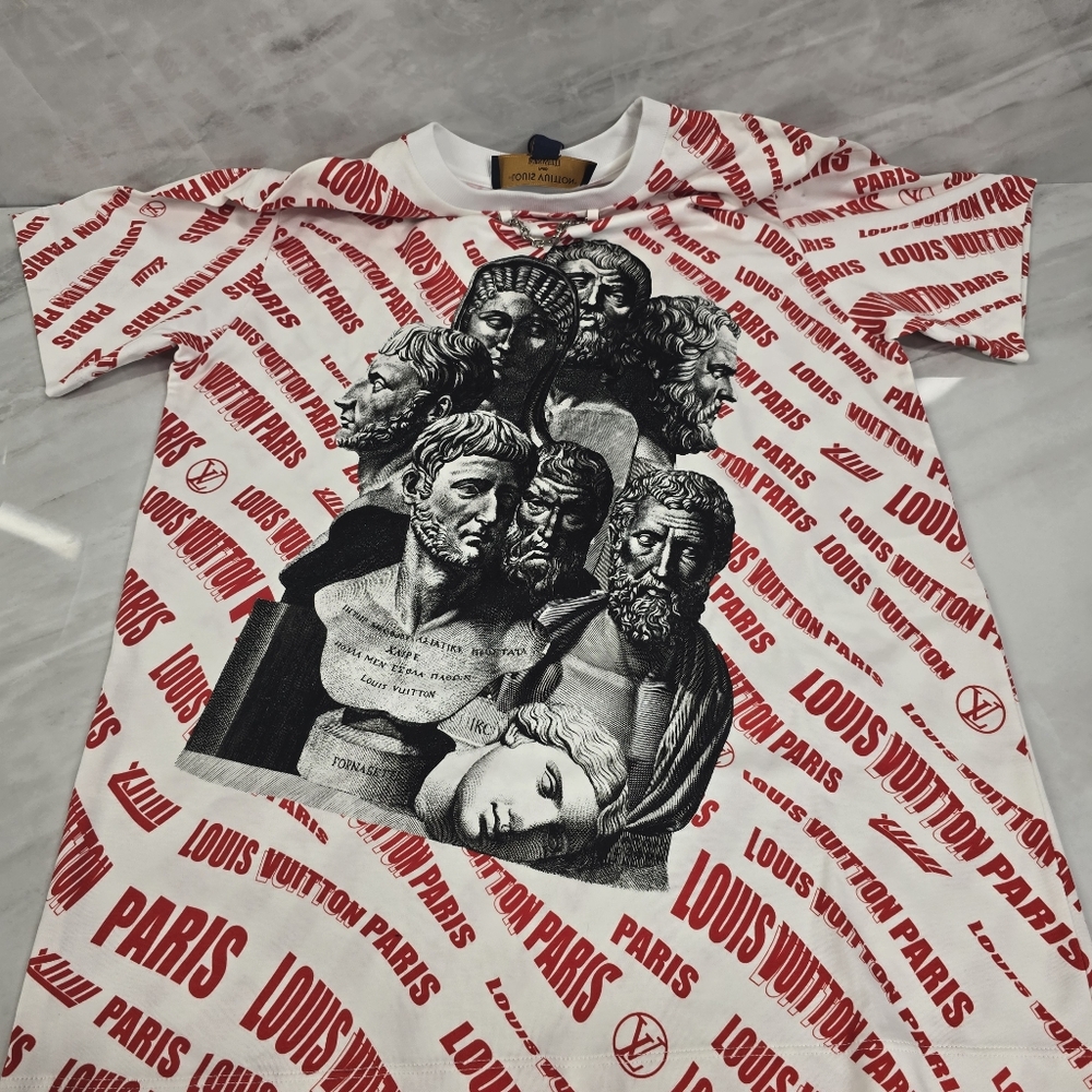 Louis Vuitton Limited Edition Graphic Shirt - Picture 8 of 13